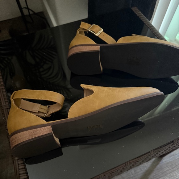 Journee Collection Ankle Buckle Strap Flats - Picture 4 of 4